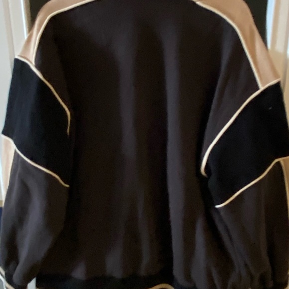 Girls button up bomber looking sweatshirt like now - Picture 2 of 3